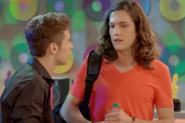 En 2017 Juan se unió al elenco de la serie juvenil Kally's Mashup como Willy Meyer