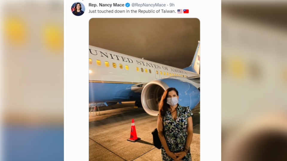 共和黨籍眾議員梅斯（Nancy Mace）發文稱抵達台灣共和國（Republic of Taiwan）。（圖／翻攝Rep. Nancy Mace twitter）