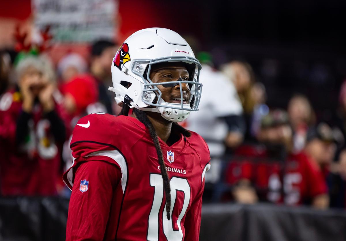 Philadelphia Eagles' Answer at WR3? Why it's Not DeAndre Hopkins - Sports  Illustrated Philadelphia Eagles News, Analysis and More