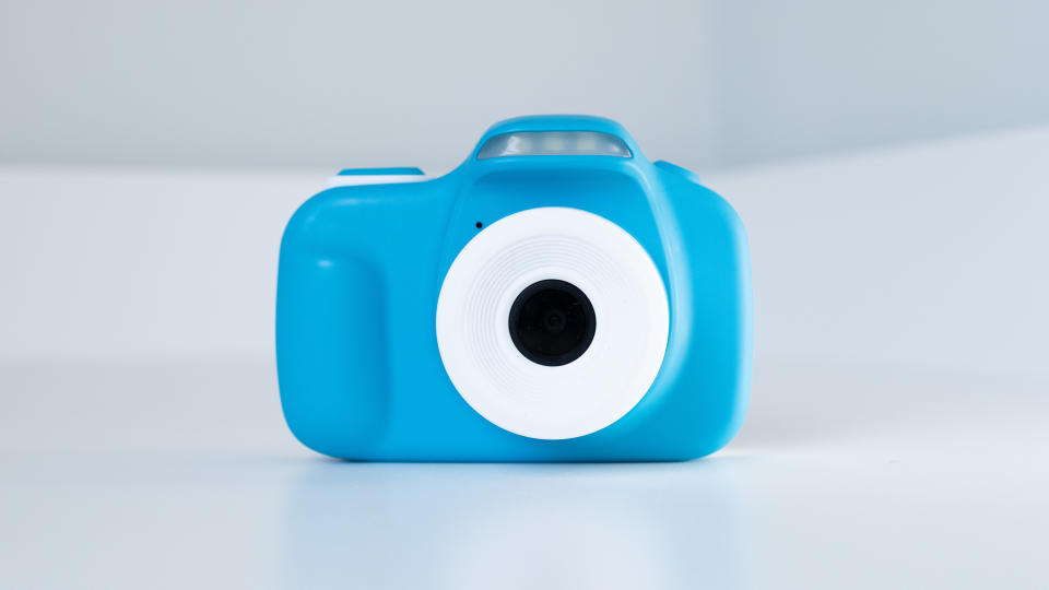 The myFirst camera 3 without the pouch in blue on a white background