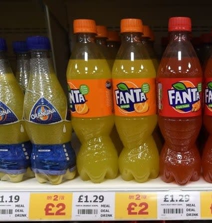 People Are Freaking Out About Fanta's Color In The U.S. vs. Europe