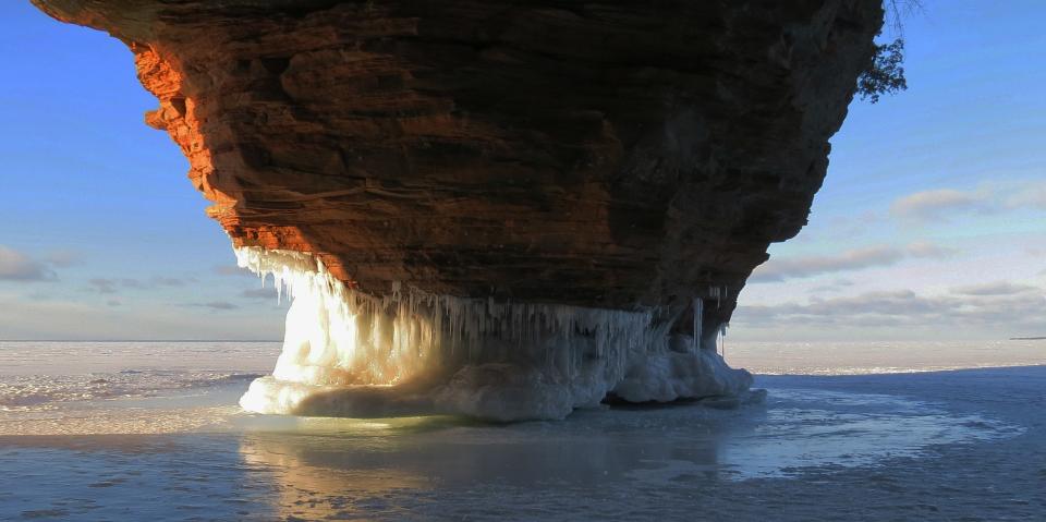 Mainland Ice Caves, Wisconsin, U.S.