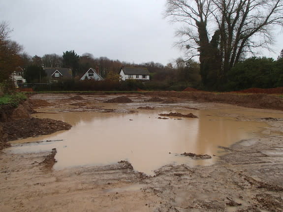 Archaeologists found an ancient Roman Pond in southern England.