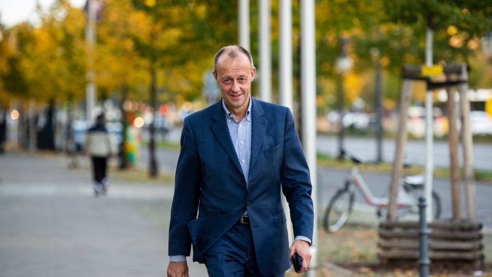 Friedrich Merz kommt am 25. Oktober zu Beratungen der engeren CDU-Spitze über den geplanten Parteitag zur Wahl des CDU-Vorsitzenden.