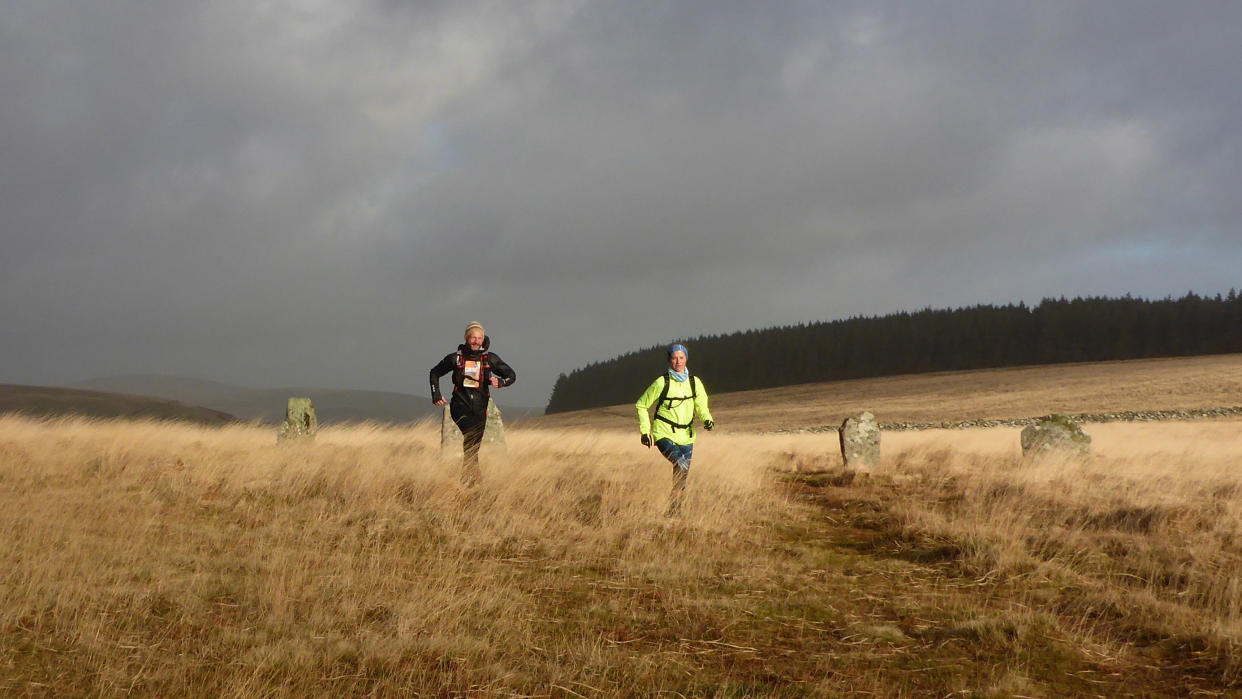 Dartmoor trail running. 