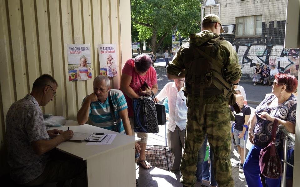 Passport centre in Kherson - Anadolu Agency