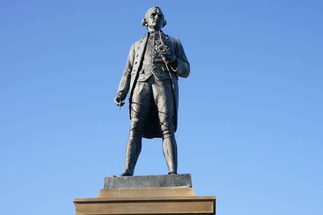 Captain Cook statue