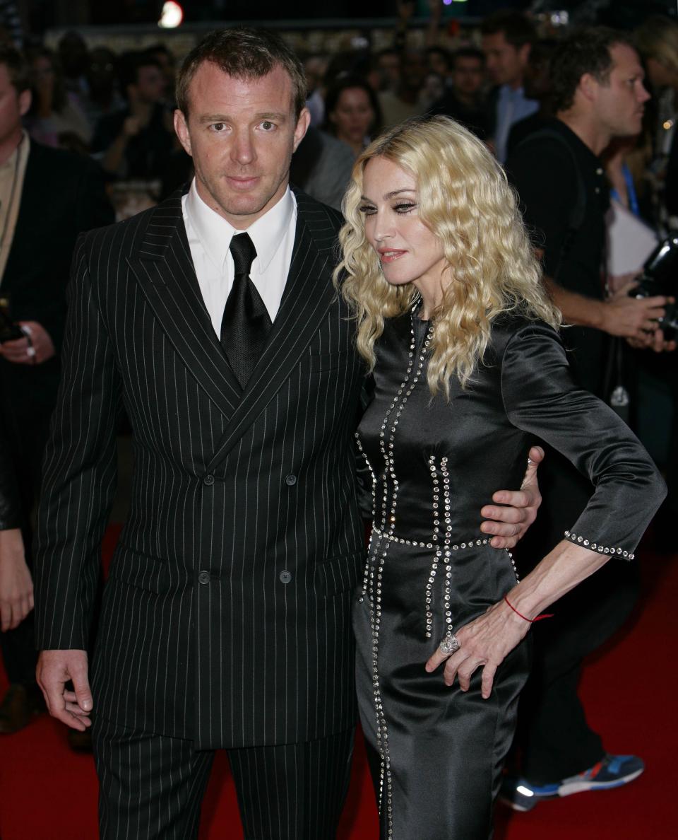 Madonna und Guy Ritchie. (Bild: Mark Cuthbert/UK Press via Getty Images)