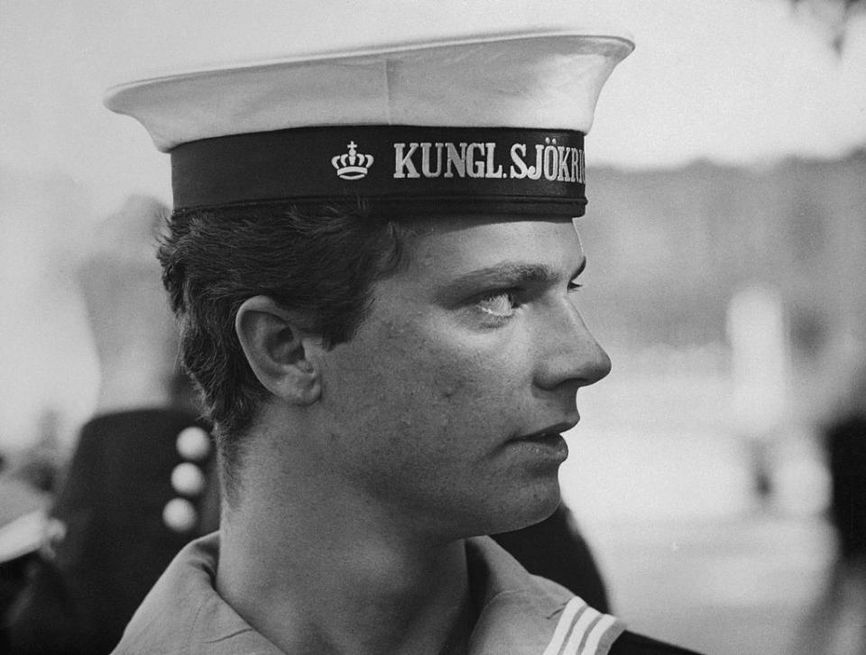 prince carl gustav wearing military uniform