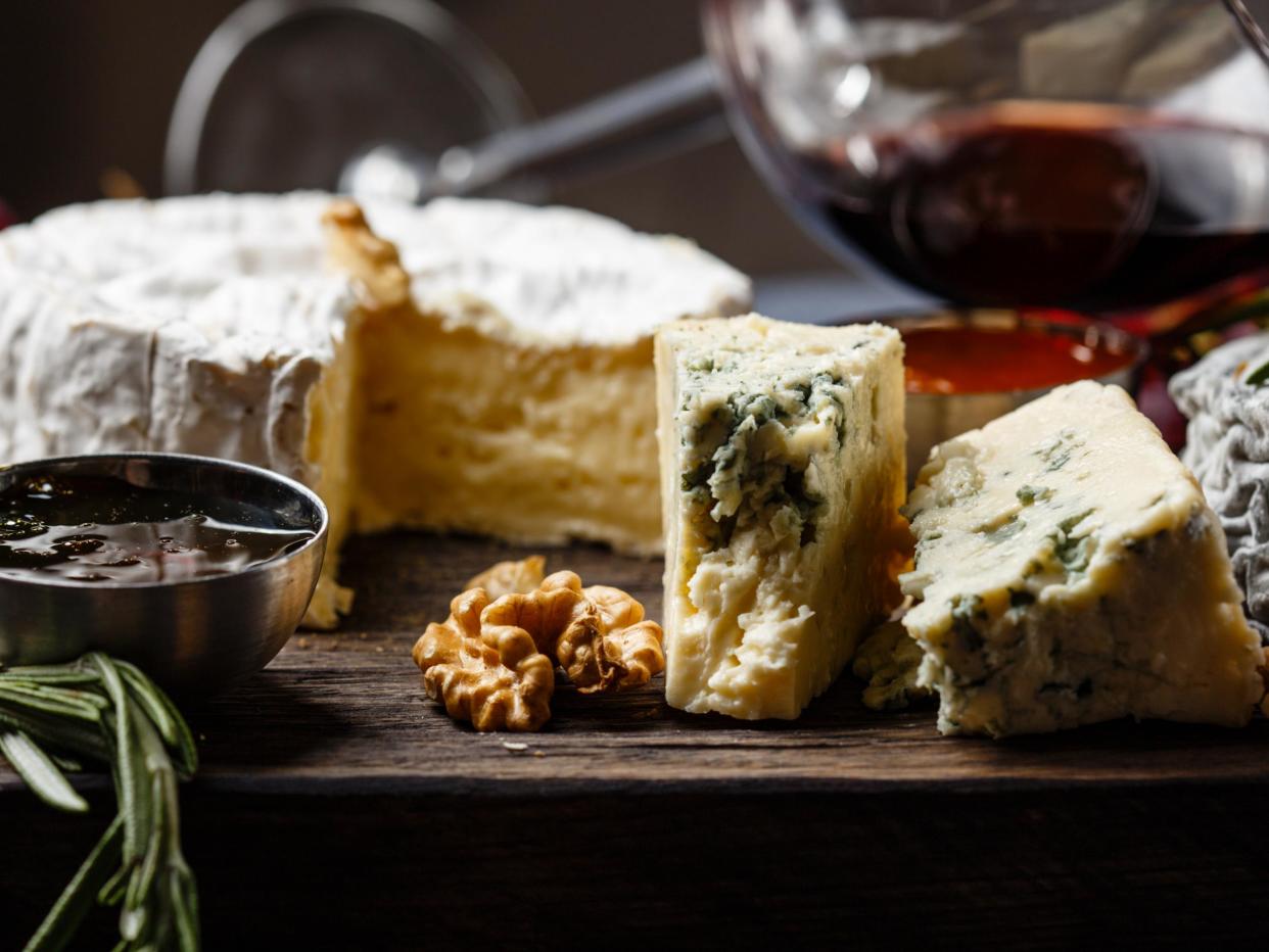 Experts recommend saving stilton until last, as its big mineral bite can overpower other flavours (iStock)