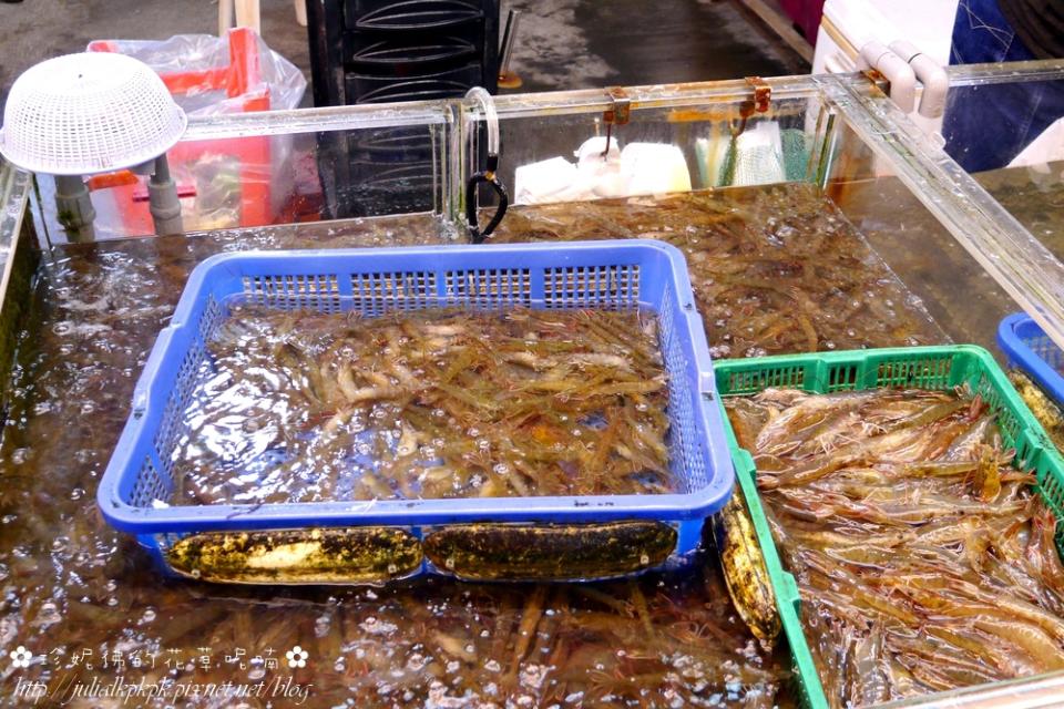 【桃園-新屋區】永安漁港觀光魚市♥海鮮熱炒、涮嘴炸物和新鮮魚貨應有盡有