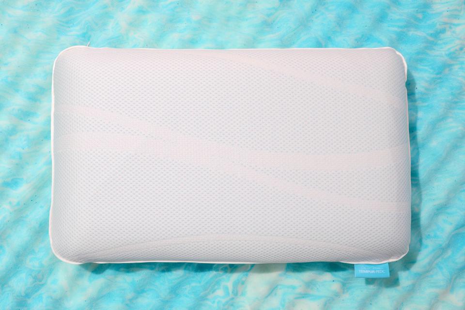 6) Breeze Pro + Advanced Cooling Pillow