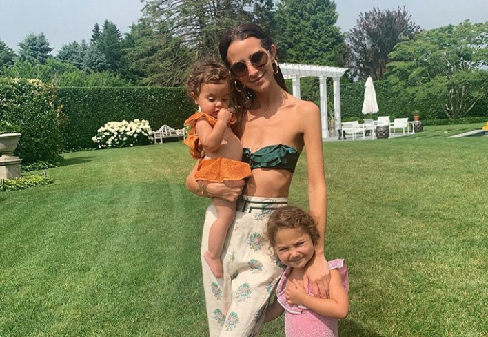 Arielle Charnas doesn't feel the need to prove mommy and body shamers wrong. (Photo: Instagram)