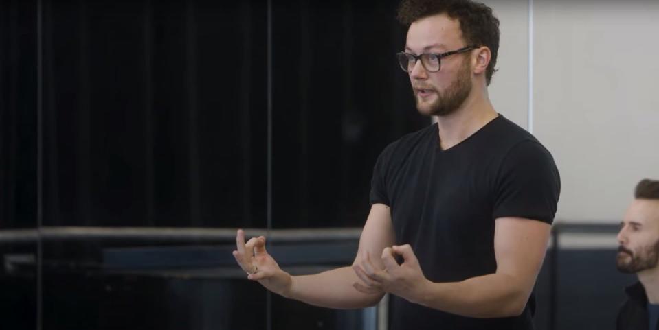 Liam Scarlett en 2019 - Capture d'écran YouTube - The Joffrey Ballet