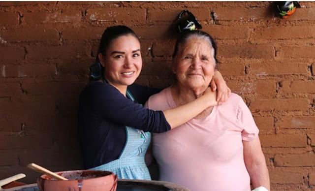 La hija de Doña Ángela abre su canal de cocina en YouTube