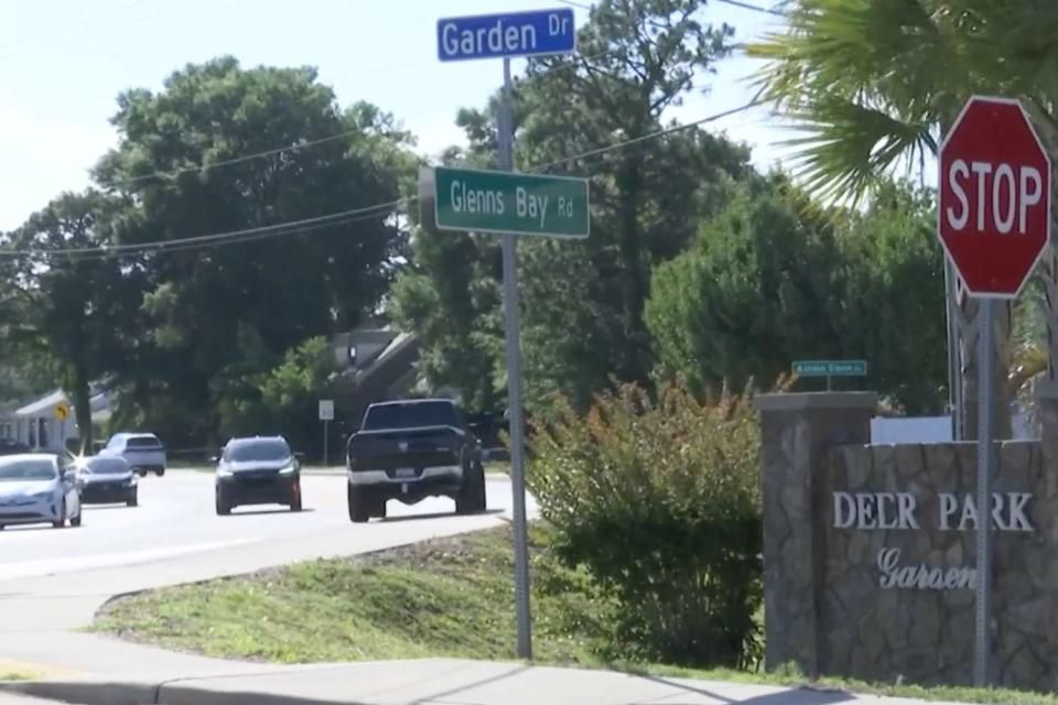 <p>WBTW</p> Surfside Beach Road