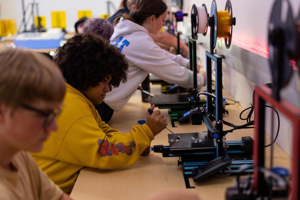 Stewart County High School student Semeria Eyler works on a 3D printing project during APSU's Tri-County Upward Bound program.