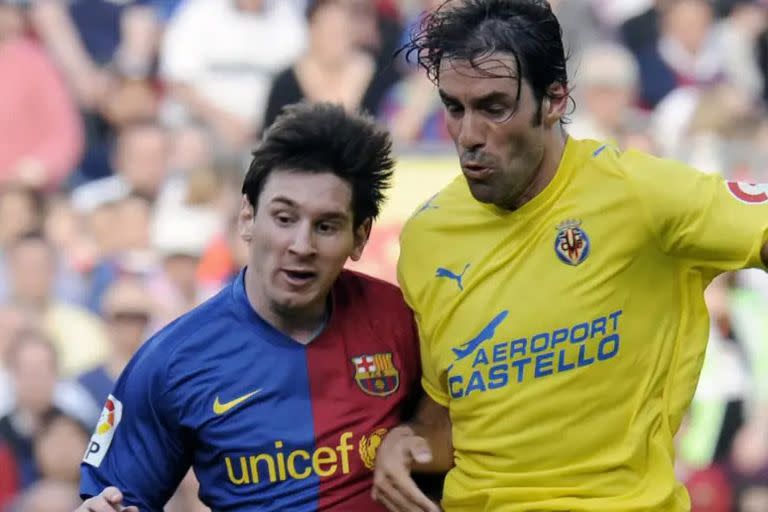 Cuerpo a cuerpo con Messi por la cancha, entre 2006 y 2010, los años de Pirès en Villarreal