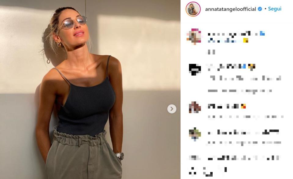 <p>La cantante 34enne è una grande appassionata di fitness e, ogni giorno, ama condividere con i suoi follower i segreti della sua forma fisica strepitosa.</p> 