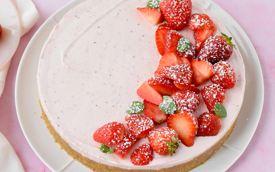 <p>Teresa Blackburn</p><p>This Strawberry Cream Cheese Tart is an easy no-bake dessert that shows off one of our favorite summer fruits: <a href="/846500/brendabennett/16-keto-strawberry-dessert-recipes/" data-ylk="slk:strawberries;elm:context_link;itc:0;sec:content-canvas" class="link ">strawberries</a>.</p><p><strong>Get the recipe: <a href="/1214998/parade/strawberry-cream-cheese-tart/" data-ylk="slk:Strawberry Cream Cheese Tart;elm:context_link;itc:0;sec:content-canvas" class="link ">Strawberry Cream Cheese Tart</a></strong></p>