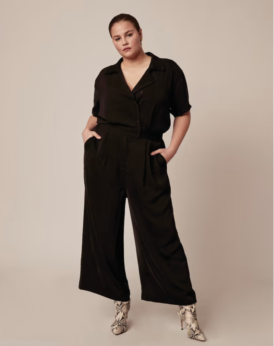 <p><a href="https://go.redirectingat.com?id=74968X1596630&url=https%3A%2F%2Fshop.dia.com%2Fproducts%2Fjosephine-jumpsuit-black&sref=https%3A%2F%2Fwww.cosmopolitan.com%2Fstyle-beauty%2Ffashion%2Fg43540607%2Fminimalist-style-outfits%2F" rel="nofollow noopener" target="_blank" data-ylk="slk:Shop Now;elm:context_link;itc:0;sec:content-canvas" class="link ">Shop Now</a></p><p>Josephine Jumpsuit</p><p>$172.50</p><p>dia.com</p>