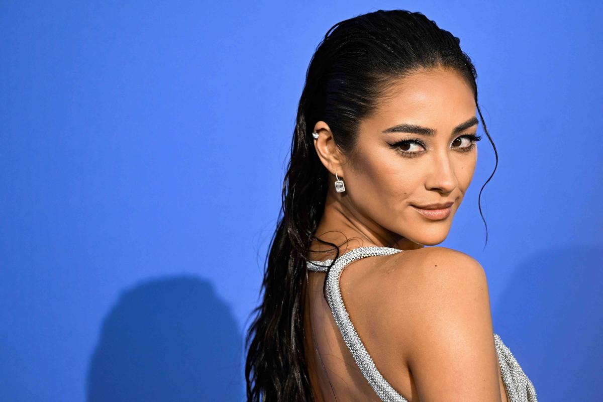 Shay Mitchell Put a Spin On the Hollywood-Beloved Naked Dress In a ...