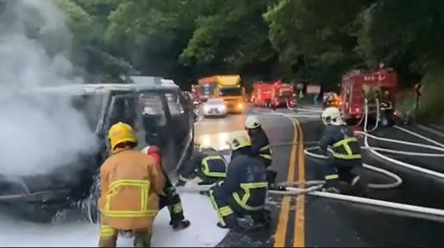 快新聞／蘇花公路115K火燒車 釀車流嚴重回堵