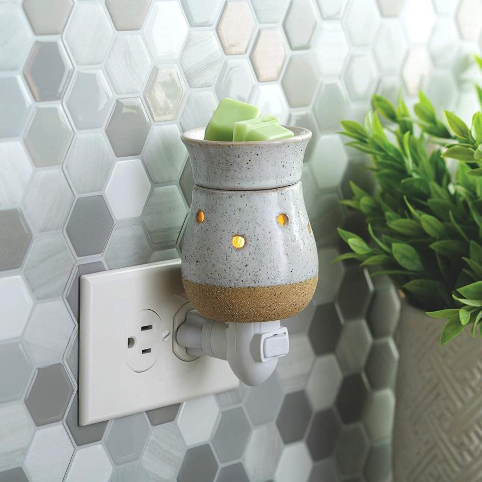 3) Pluggable Fragrance Warmer