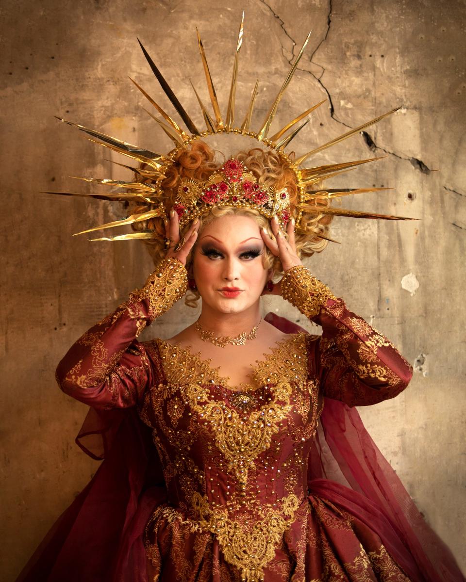 Drag queen and comedian Jinkx Monsoon comes to MegaCorp Pavilion in Newport Tuesday evening.