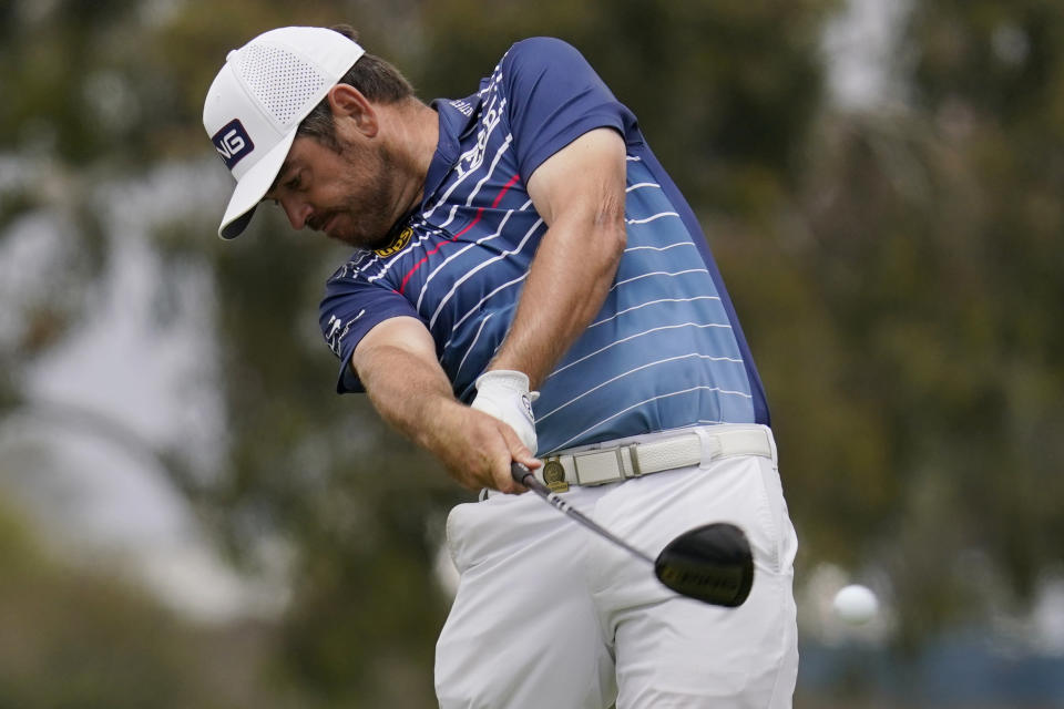 Louis Oosthuizen, of South Africa, plays his shot from the second tee during the final round of the U.S. Open Golf Championship, Sunday, June 20, 2021, at Torrey Pines Golf Course in San Diego. (AP Photo/Gregory Bull)