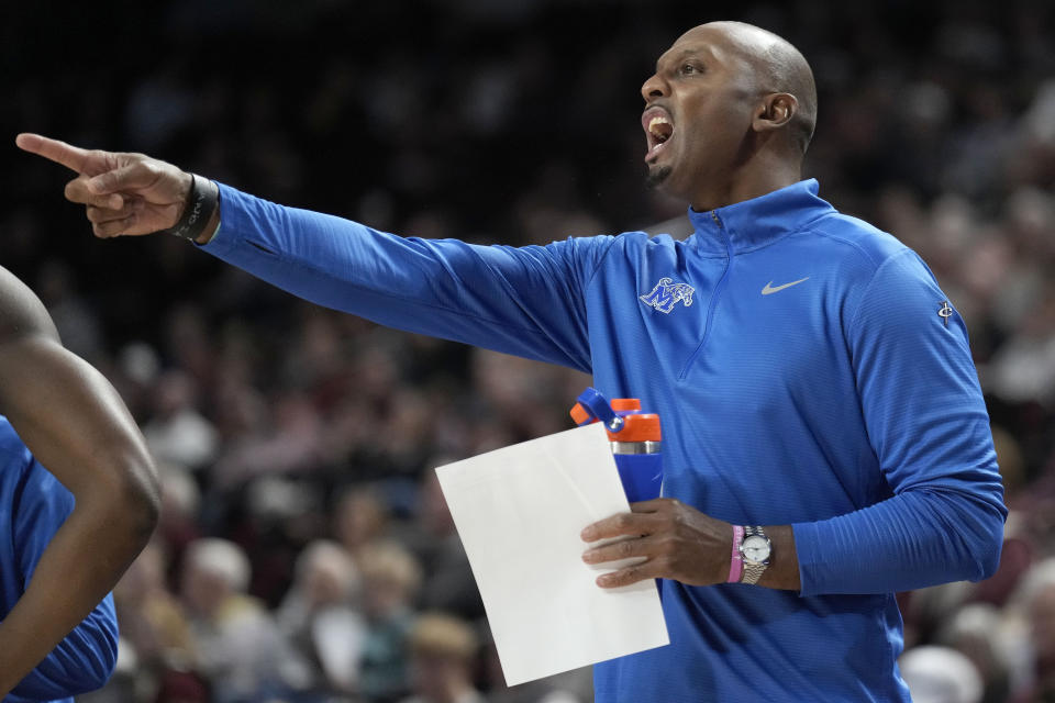 Memphis head coach Penny Hardaway yells to his team after a foul call against Texas A&M during the first half of an NCAA college basketball game Sunday, Dec. 10, 2023, in College Station, Texas. (AP Photo/Sam Craft)