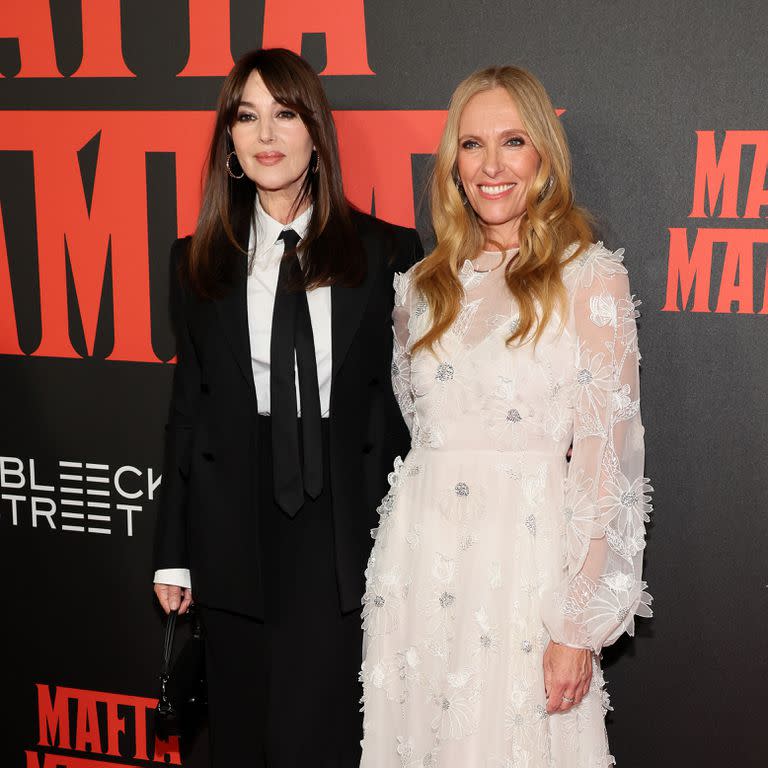 Monica Bellucci y Toni Collette en la premiere La heredera de la mafia en Nueva York