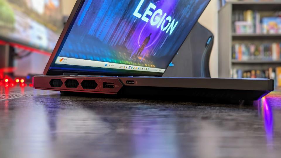 Image of the Lenovo Legion Pro 7i (Gen 8).