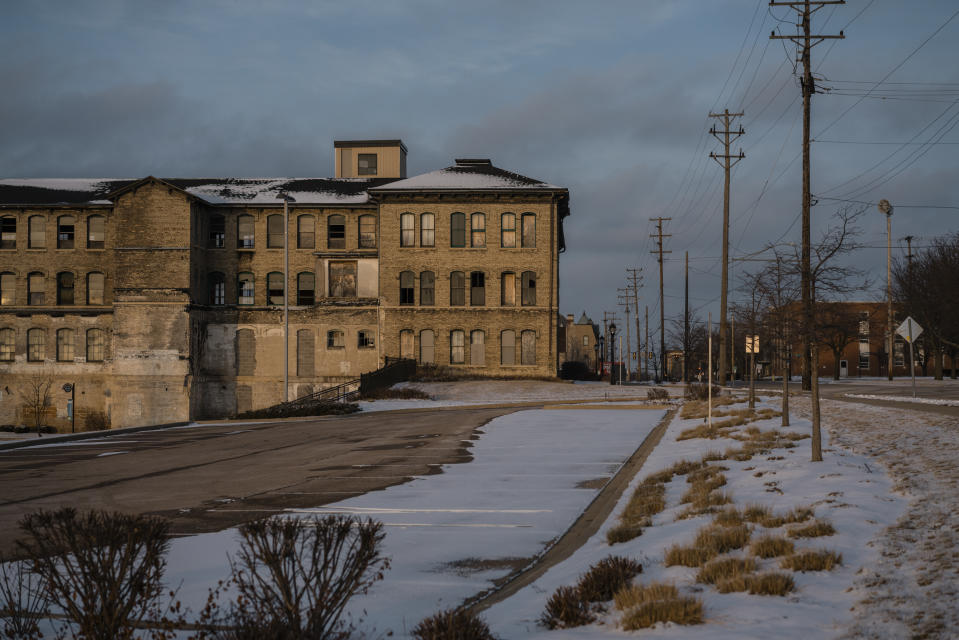 Edificio industrial abandonado en Rockford, Illinois, el 23 de enero de 2023. (Jamie Kelter Davis/The New York Times)