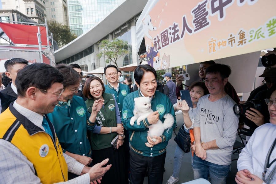 出席「挺毛孩寵物市集派對」 賴清德允諾推政策促進動物權益 297