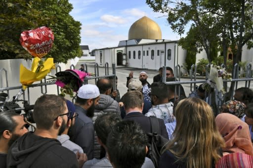 New Zealand came to a standstill on Friday to mark one week since the massacre