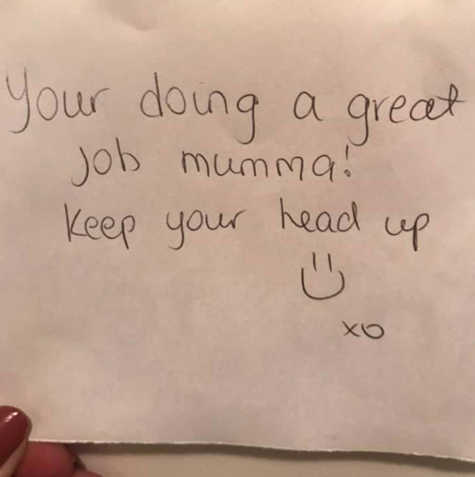 A mum received this kind note after having difficulties with her four-year-old at a Canberra shopping centre. Source: Facebook