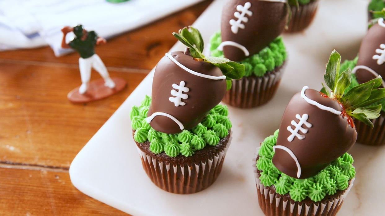 football cupcakes