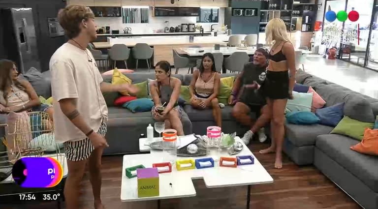 Gran Hermano: Alfa se cruzó con los demás participantes después del juego de "Dígalo dibujando"