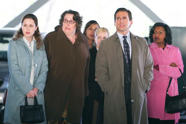 <p>Justin Lubin/NBCU Photo Bank/NBCUniversal/Getty</p> Jenna Fischer, Phyllis Smith, Rashida Jones, Angela Kinsey, Steve Carell and Mindy Kaling in 'The Office' in 2007