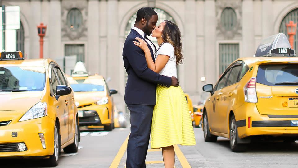 Leslie and Martina's second date took place in New York City. - DeRonn Kidd Photography