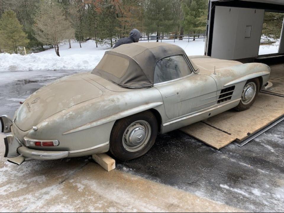 Mercedes 300SL Roadster barn find