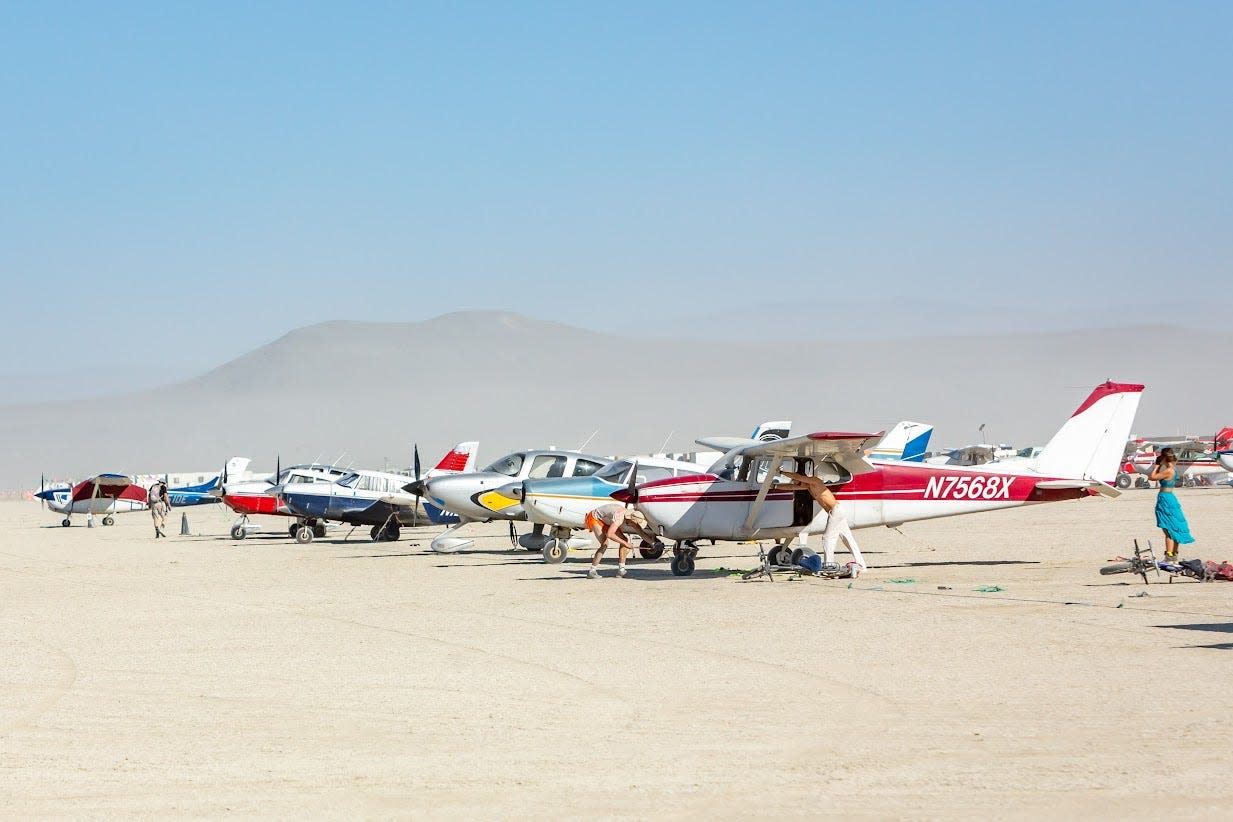 Aircraft on the airfield at 88NV.