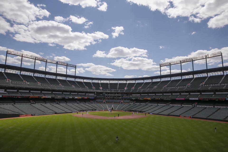 Camden Yards ballpark sits empty of fans during the Baltimore Orioles against Chicago White Sox America League baseball game in Baltimore, Maryland April 29, 2015. In what will be a first for Major League Baseball, the Baltimore Orioles will host the Chicago White Sox on Wednesday in a stadium closed to fans as Baltimore copes with some of the worst U.S. urban rioting in years.REUTERS/Shannon Stapleton