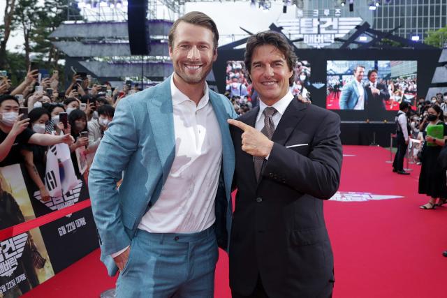 Glen Powell on Top Gun: Maverick Pressure and Going Viral on TikTok