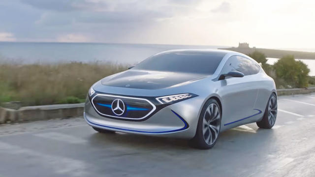 Mercedes-Benz flaunts its all-electric compact EQA concept