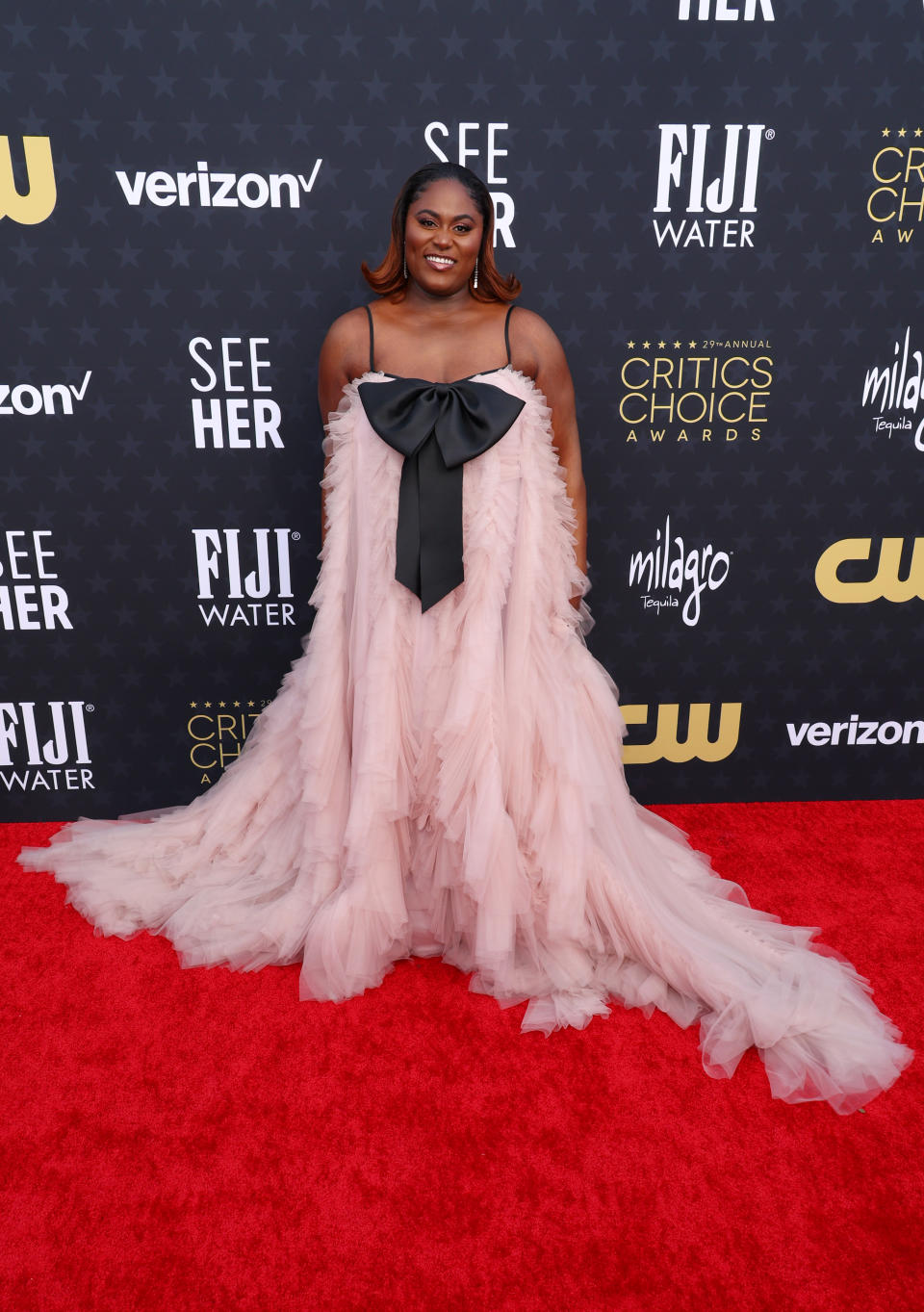 Danielle Brooks, critics choice awards 2024, bow trend, bow dresses, red carpet, bows on the red carpet