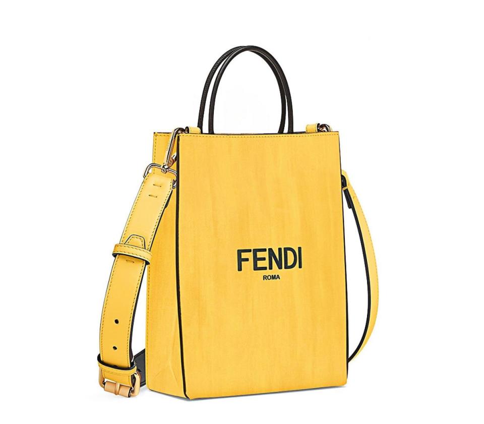 FENDI Packaging小款購物包。NT$68,000（FENDI提供）