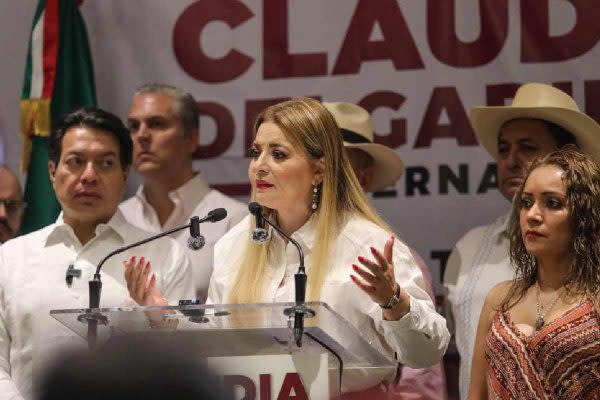 Mario Delgado, dirigente nacional de Morena, y Claudia Delgadillo, excandidata a la gubernatura de Jalisco