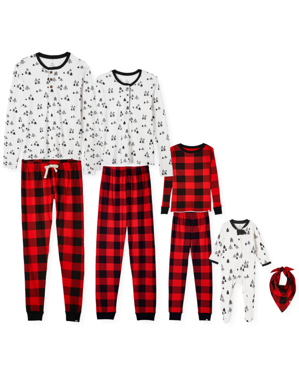 21) Organic Cotton Holiday Family Jammies